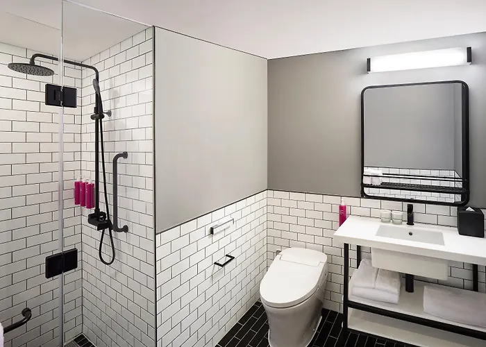Hotel Moxy Myeongdong